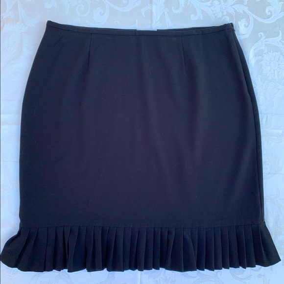 *SOLD* Emma James / Liz Claiborne skirt (Size 18) - Picture 1 of 5